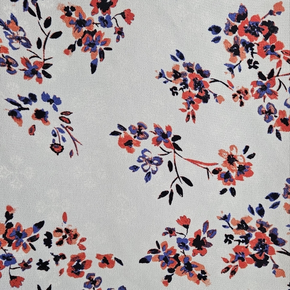 Maurices White w Blue Red Floral Design, Geometric Blue Lining Tank Top Small - Picture 2 of 8